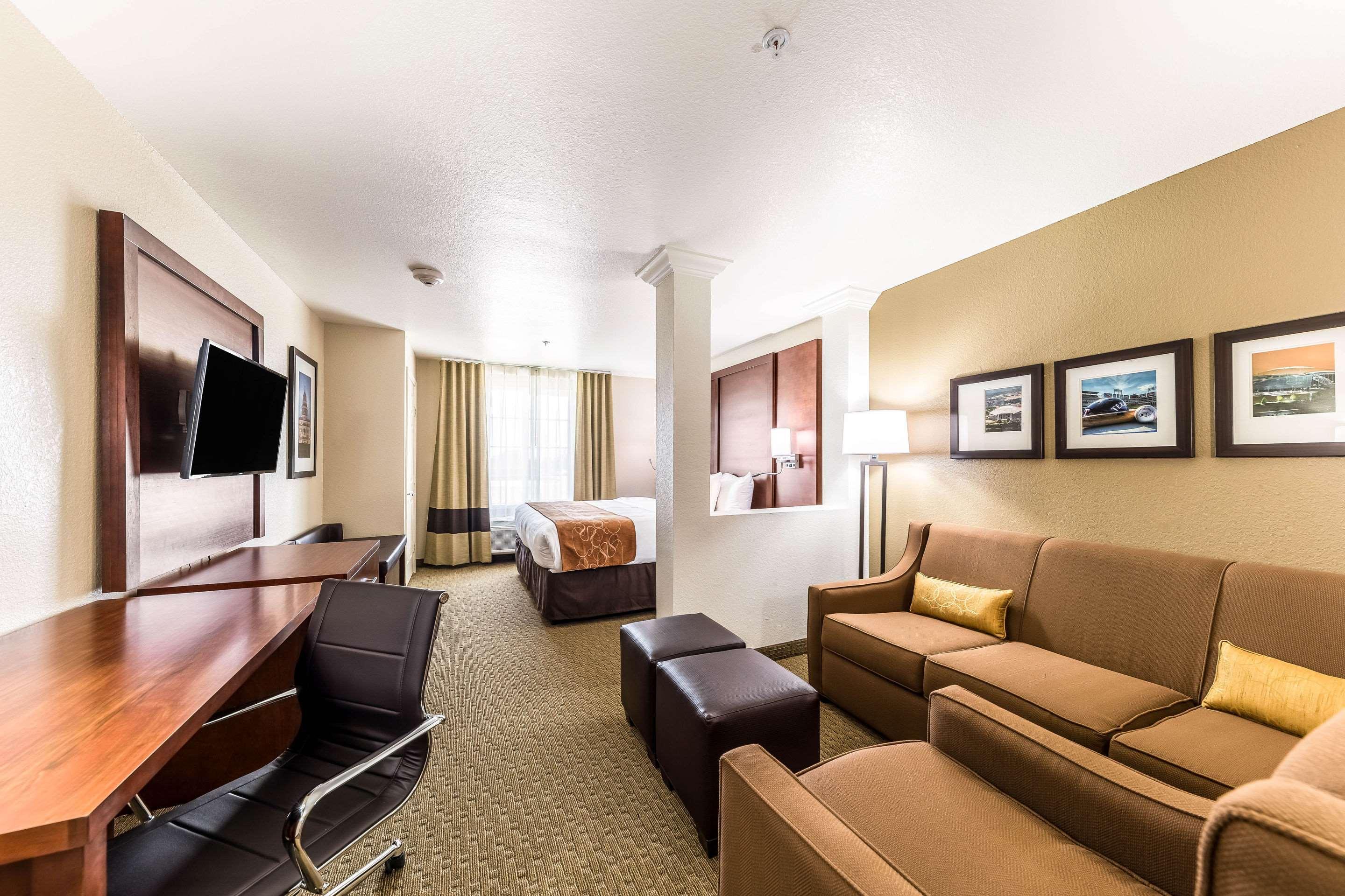 Comfort Suites Grand Prairie - Arlington North Dış mekan fotoğraf