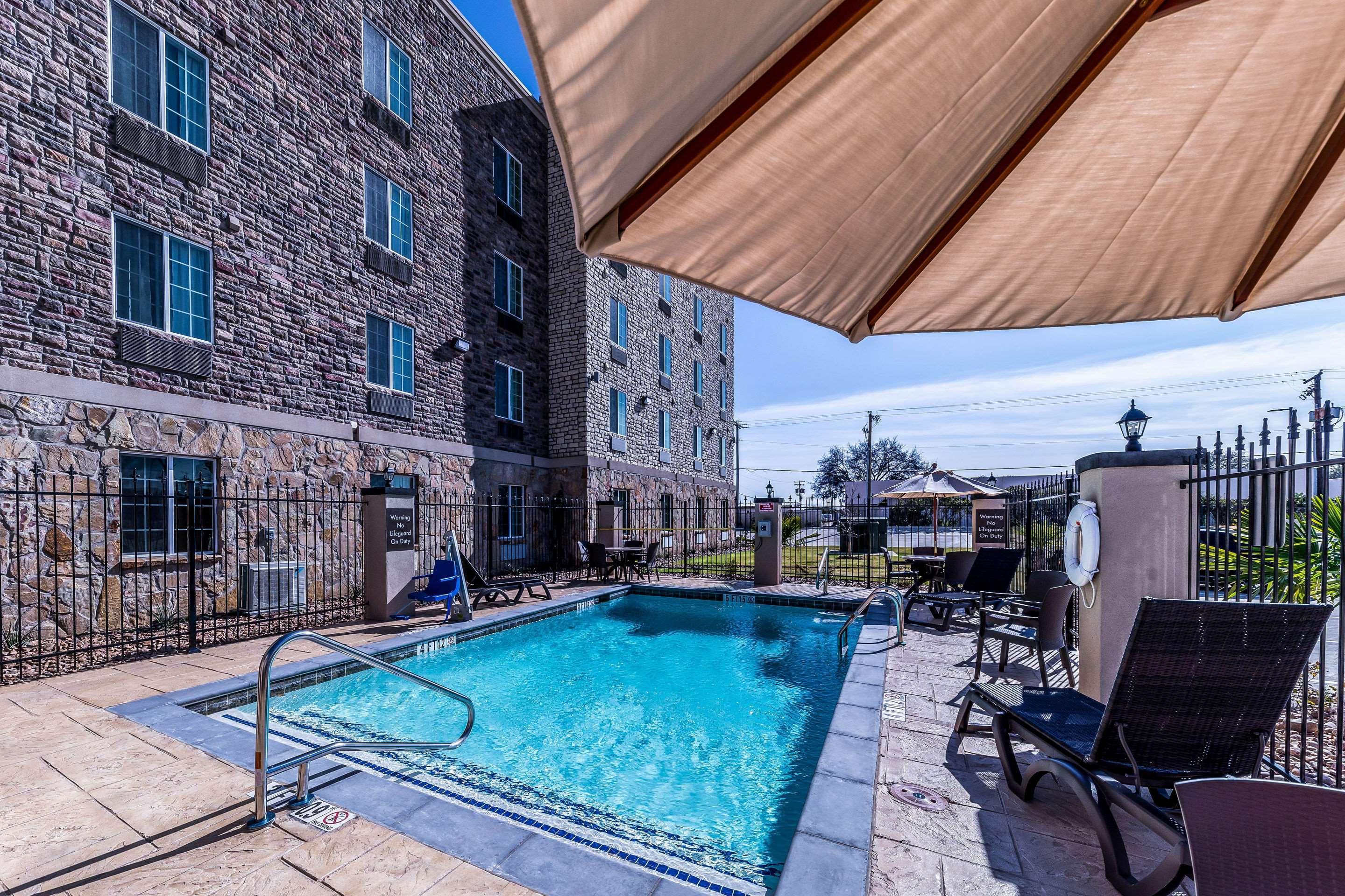 Comfort Suites Grand Prairie - Arlington North Dış mekan fotoğraf